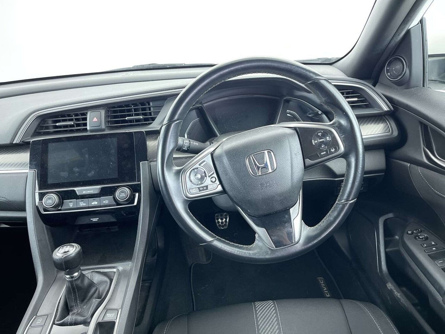 Used Honda Civic 2018 for sale - 76210028: Photo 35