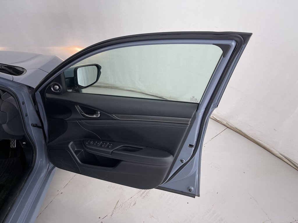 Vehicle 29
