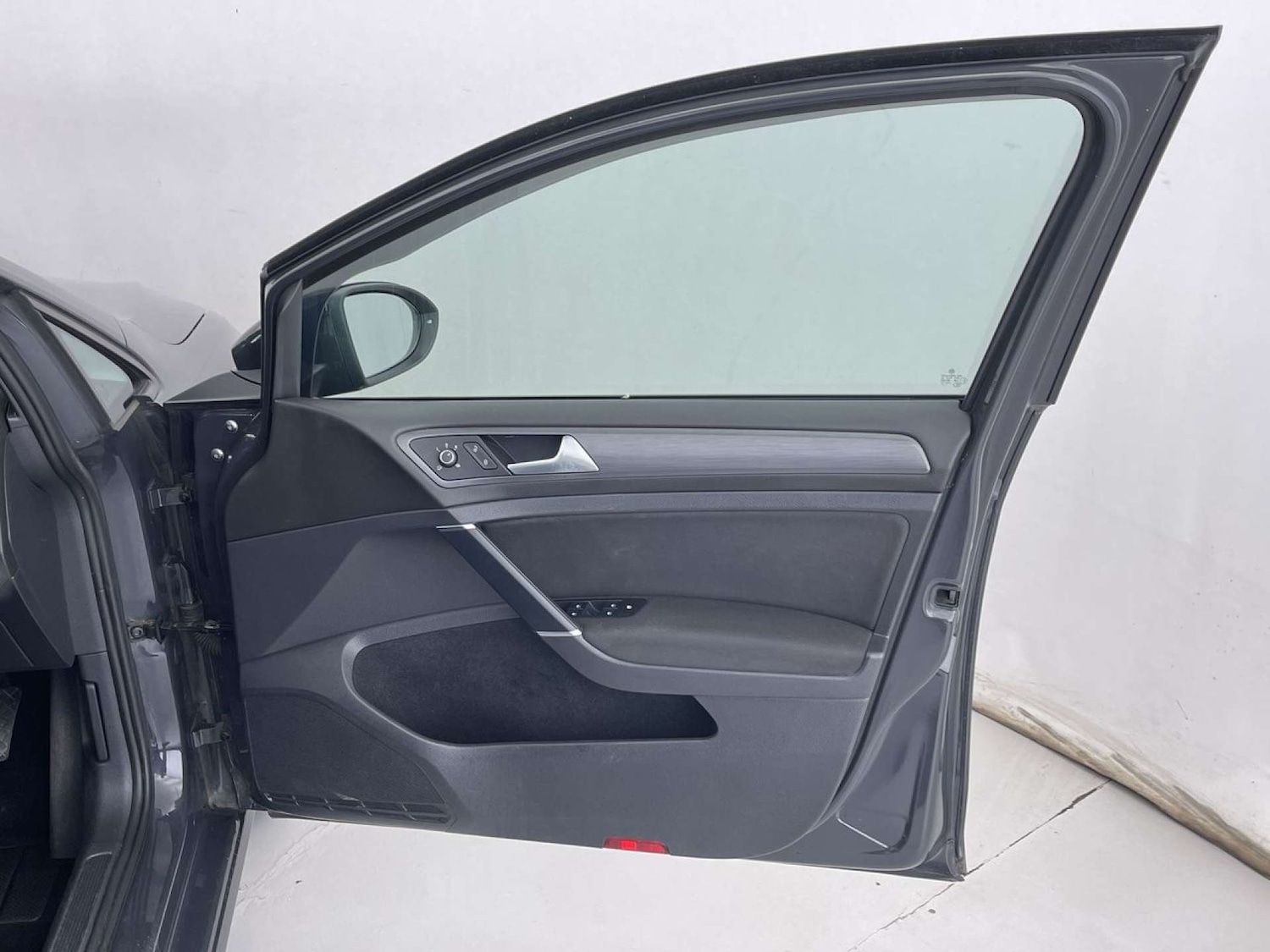 Used Volkswagen Golf 2017 for sale - 76829977: Photo 29