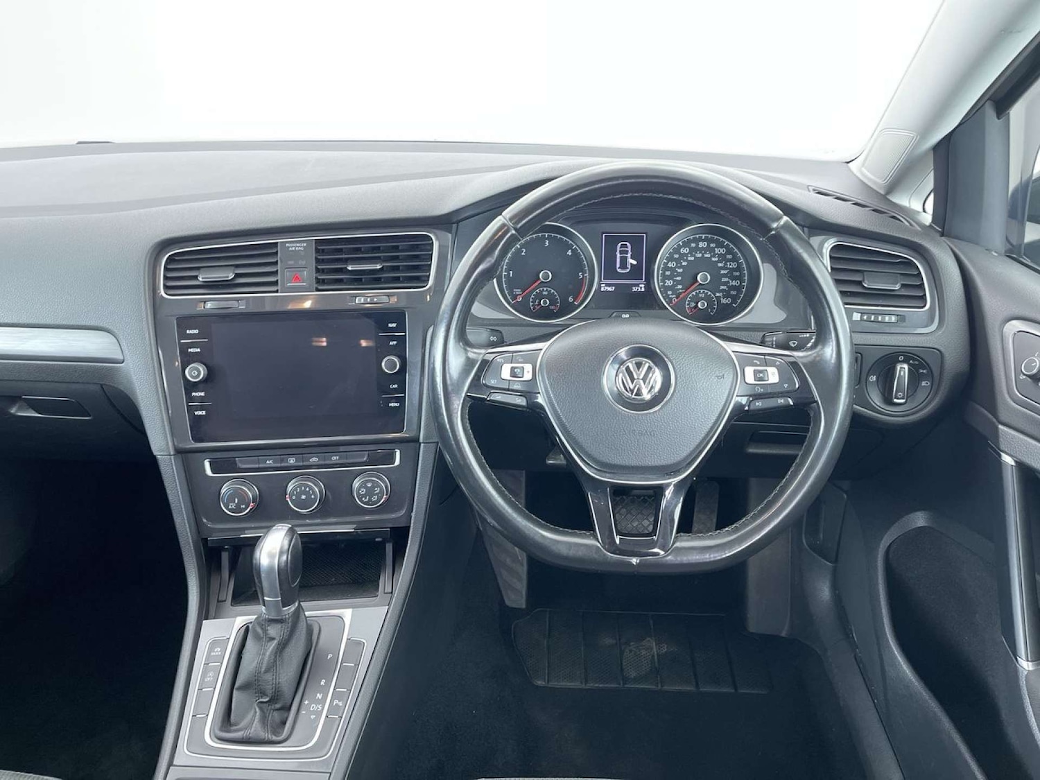 Used Volkswagen Golf 2017 for sale - 76829977: Photo 35