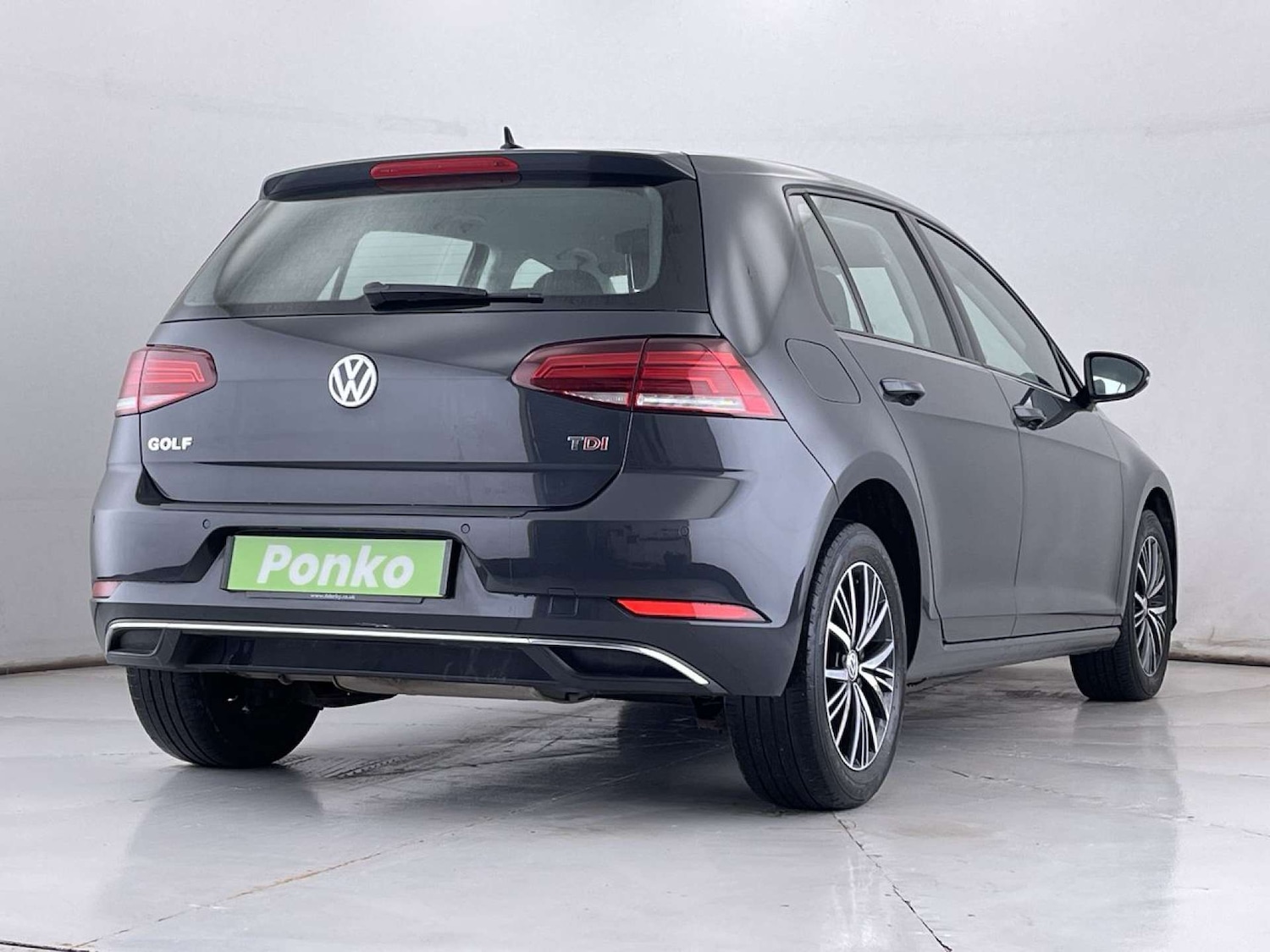 Used Volkswagen Golf 2017 for sale - 76829977: Photo 5