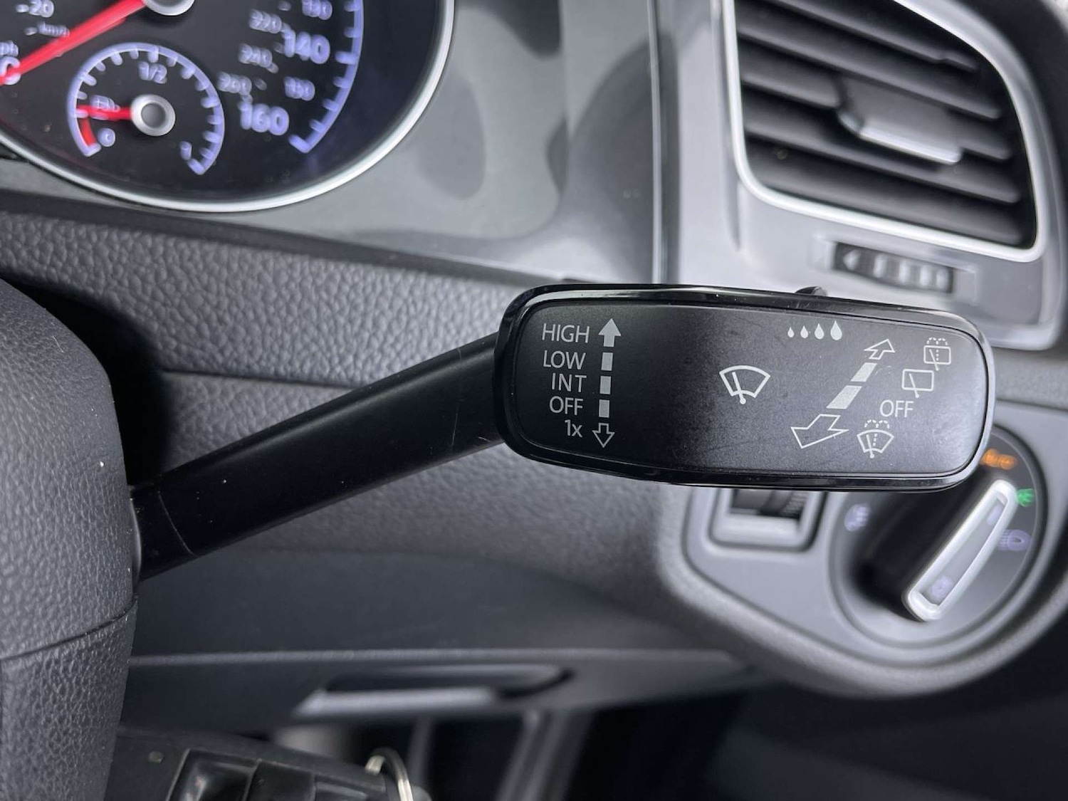 Used Volkswagen Golf 2017 for sale - 76829977: Photo 53