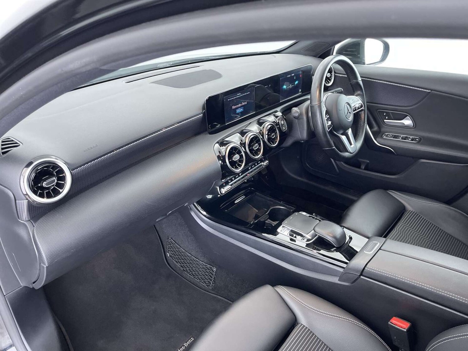 Used Mercedes-Benz A-Class 2019 for sale - 76159778: Photo 32