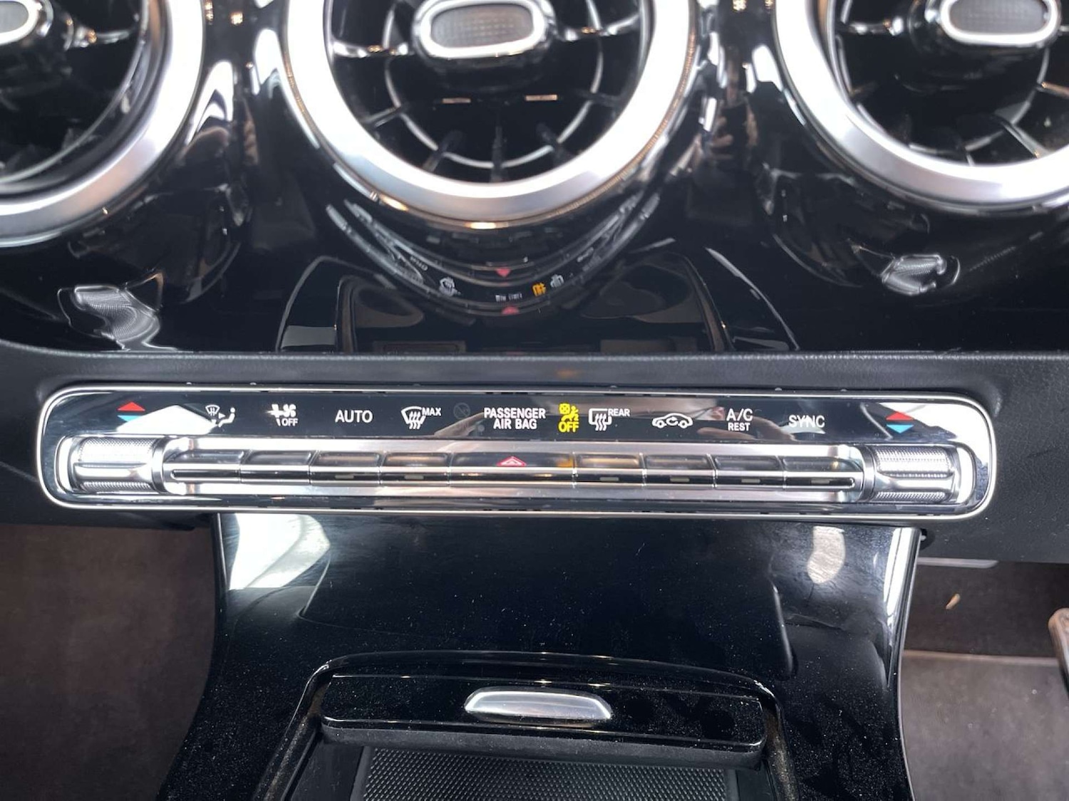 Used Mercedes-Benz A-Class 2019 for sale - 76159778: Photo 45