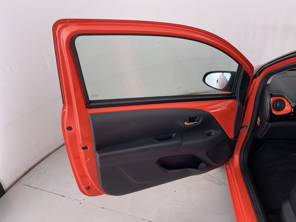 Vehicle 27