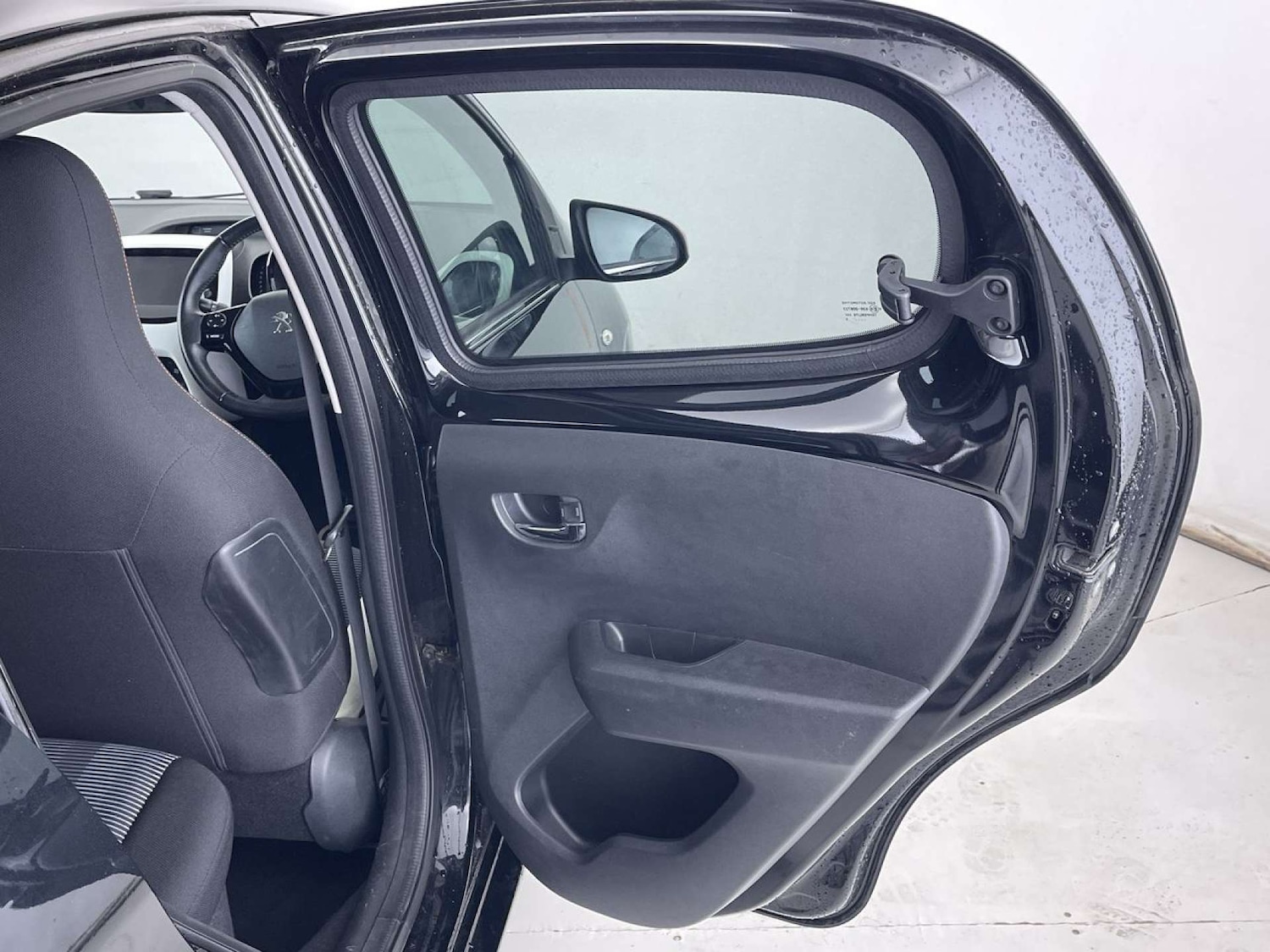 Used Peugeot 108 2016 for sale - 76829981: Photo 30