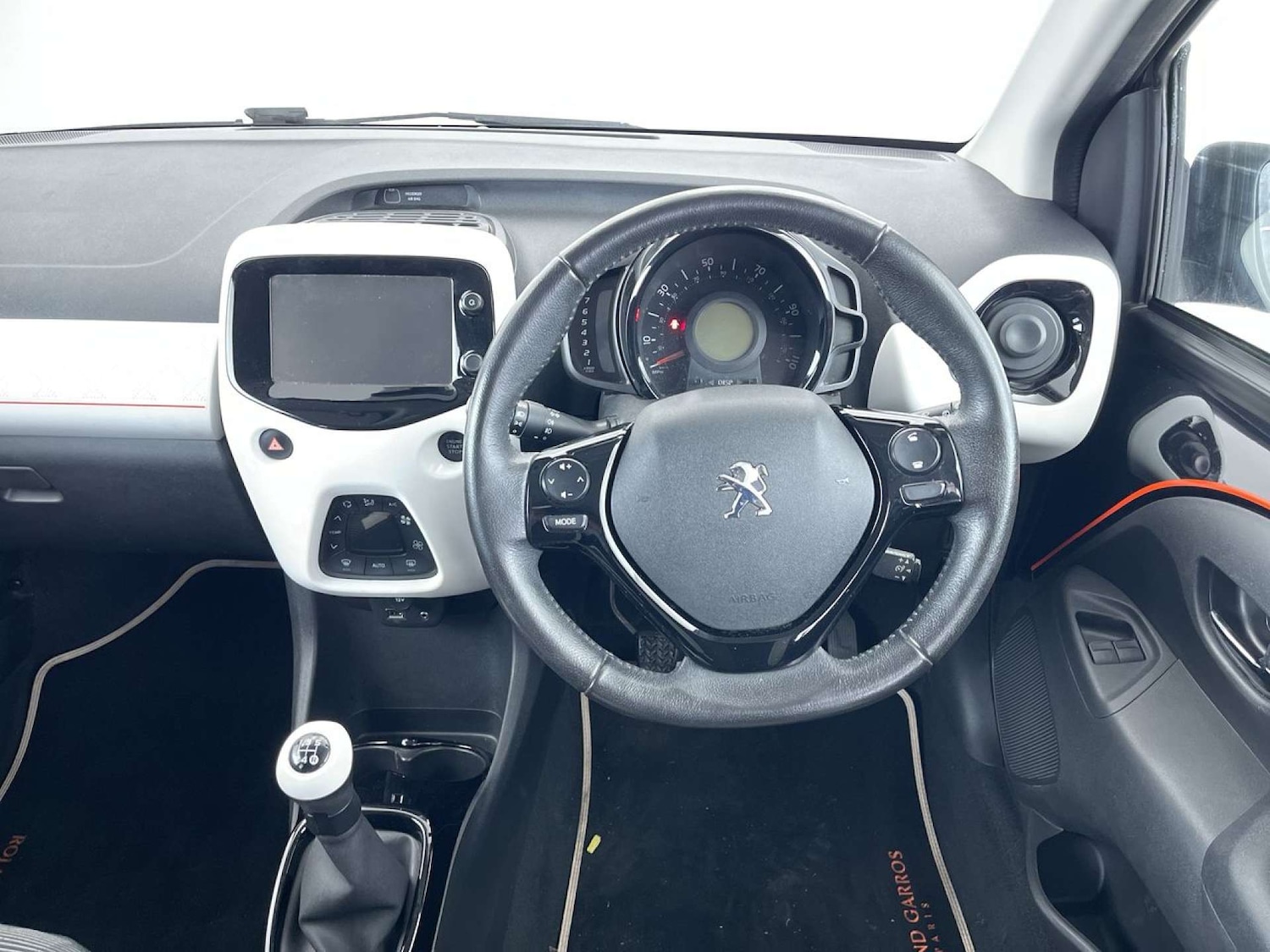 Used Peugeot 108 2016 for sale - 76829981: Photo 35