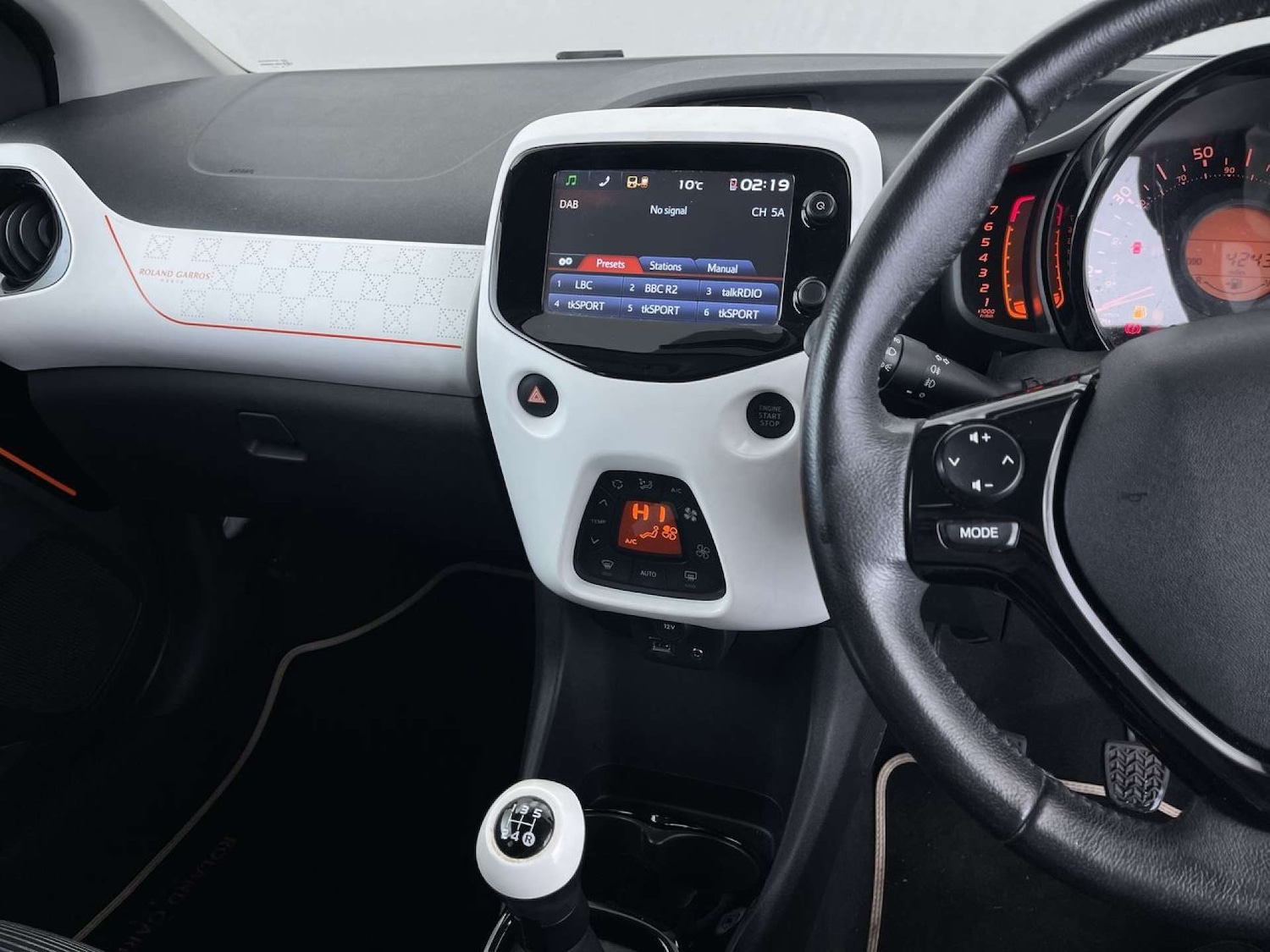 Used Peugeot 108 2016 for sale - 76829981: Photo 45