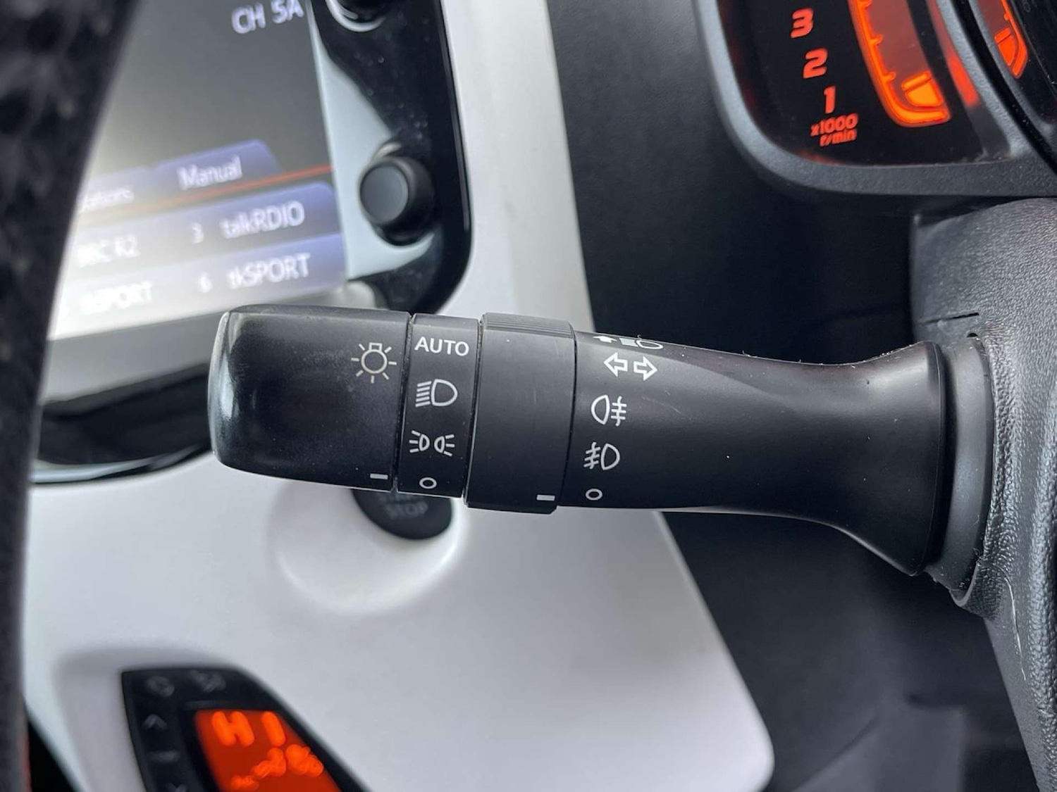 Used Peugeot 108 2016 for sale - 76829981: Photo 52