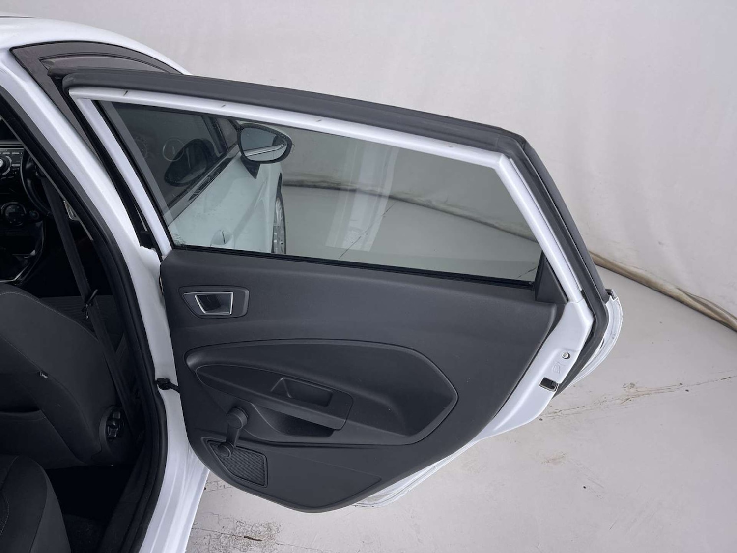Used Ford Fiesta 2013 for sale - 76100790: Photo 30