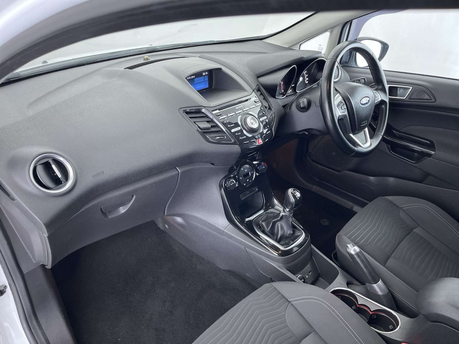 Used Ford Fiesta 2013 for sale - 76100790: Photo 32