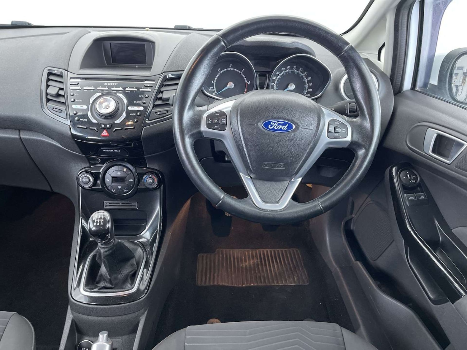 Used Ford Fiesta 2013 for sale - 76100790: Photo 35