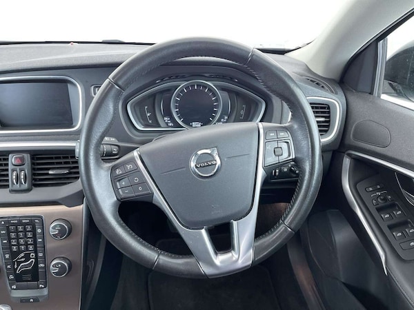 Used Volvo V40 2017 for sale - 76319148: Photo 36