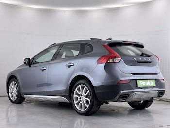 Used Volvo V40 2017 for sale - 76319148: Photo 3