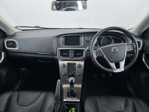 Used Volvo V40 2017 for sale - 76319148: Photo 8