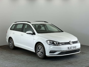 Used Volkswagen Golf 2017 for sale - 78583598: Photo