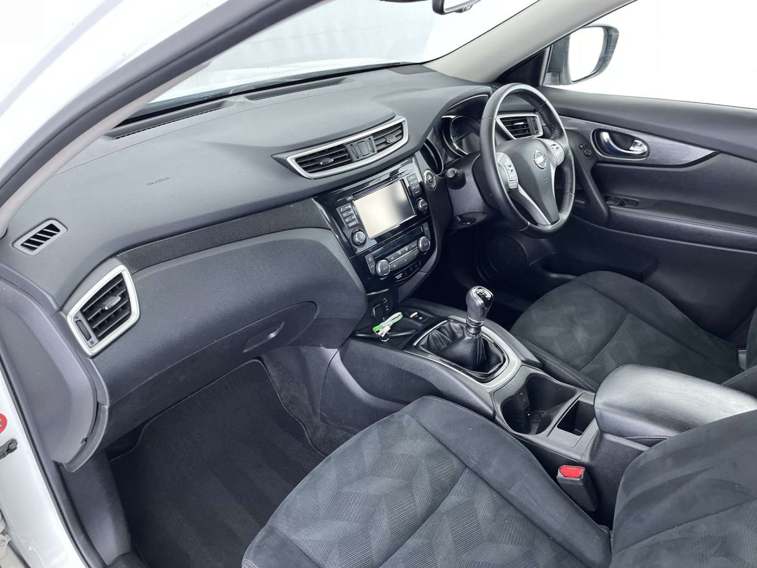 Used Nissan X-Trail 2016 for sale - 76352656: Photo 28