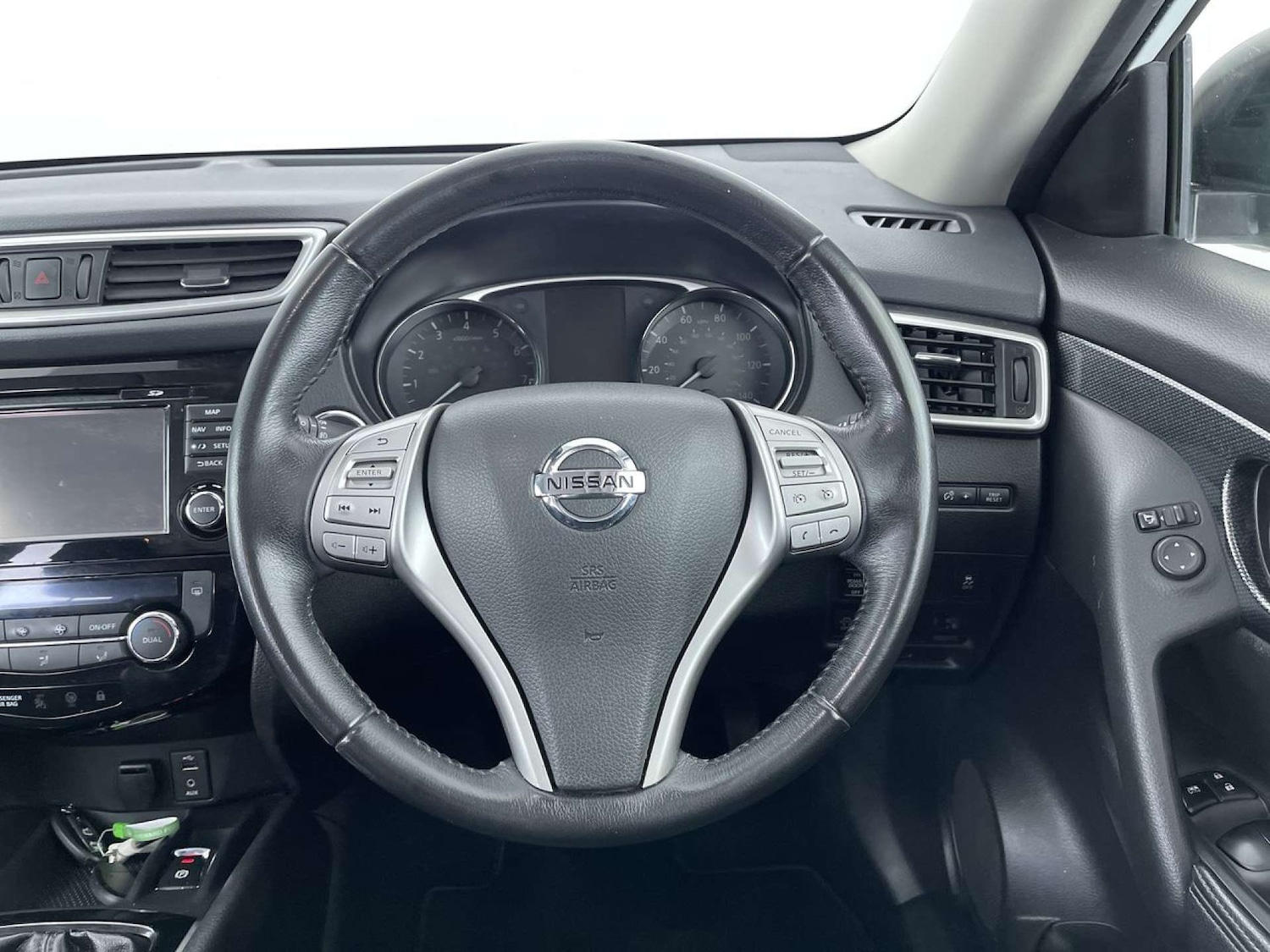 Used Nissan X-Trail 2016 for sale - 76352656: Photo 32