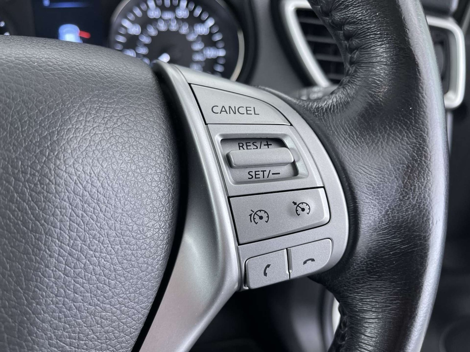Used Nissan X-Trail 2016 for sale - 76352656: Photo 50