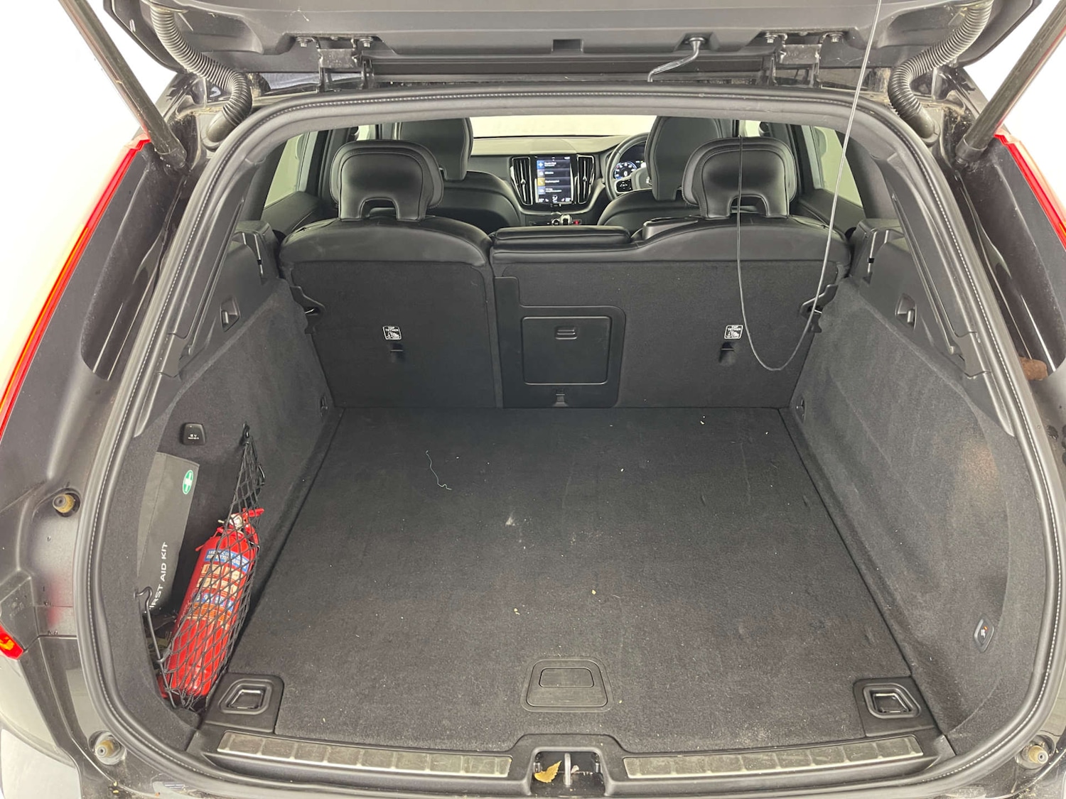 Used Volvo XC60 2018 for sale - 77392217: Photo 7