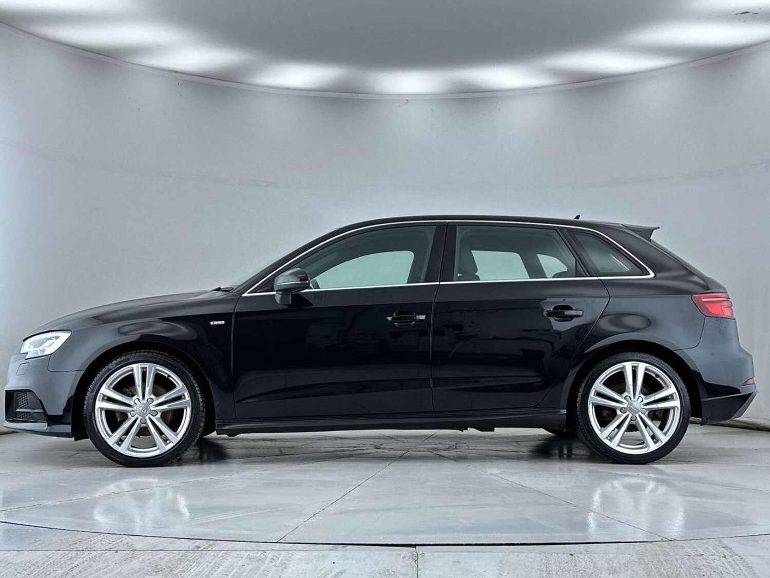 Used Audi A3 2017 for sale - 77932010: Photo 16