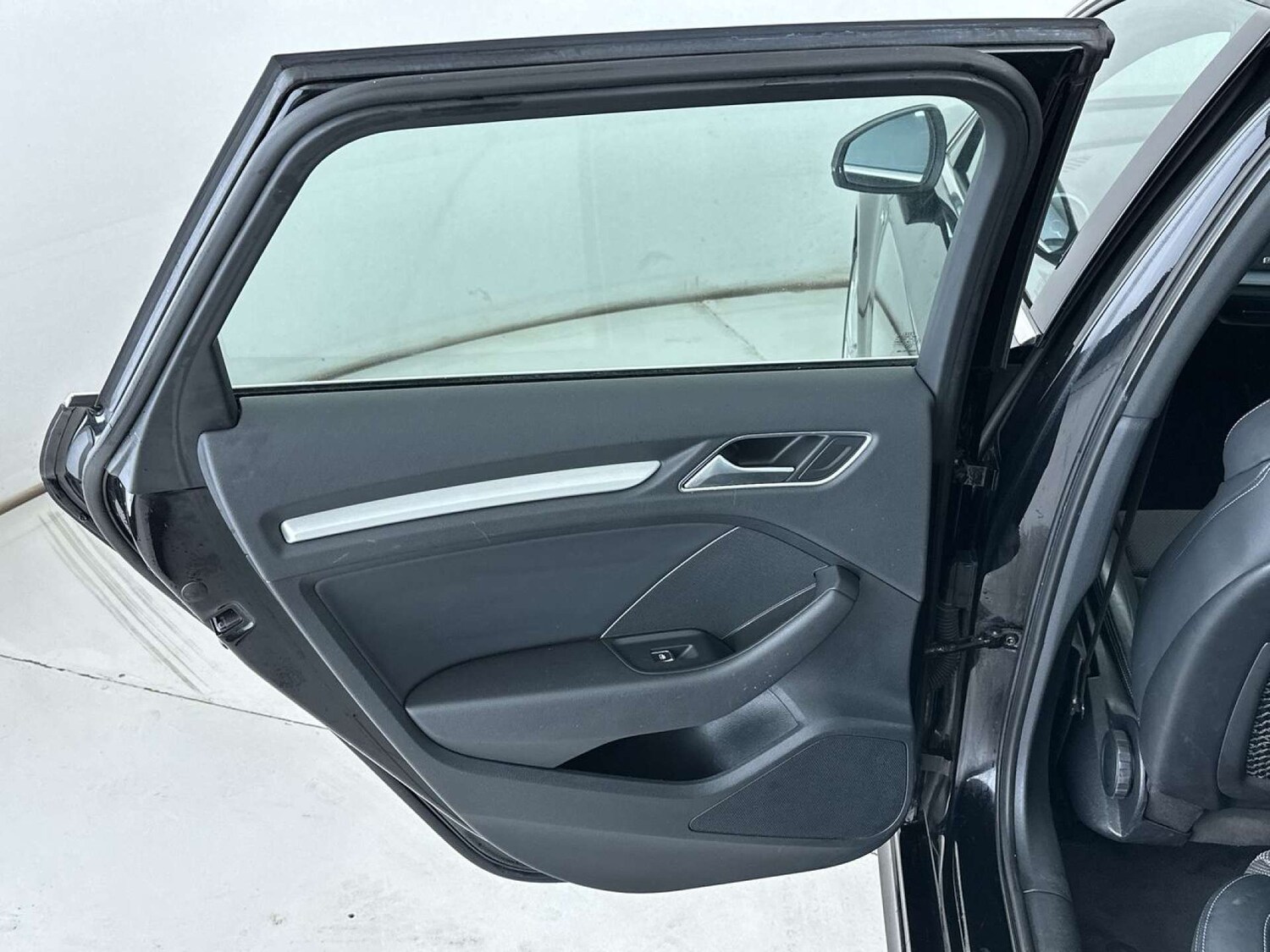 Used Audi A3 2017 for sale - 77932010: Photo 28