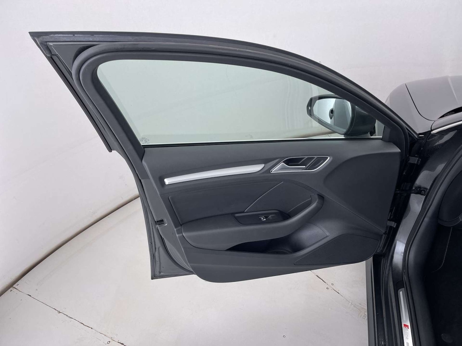 Used Audi A3 2015 for sale - 76509361: Photo 27