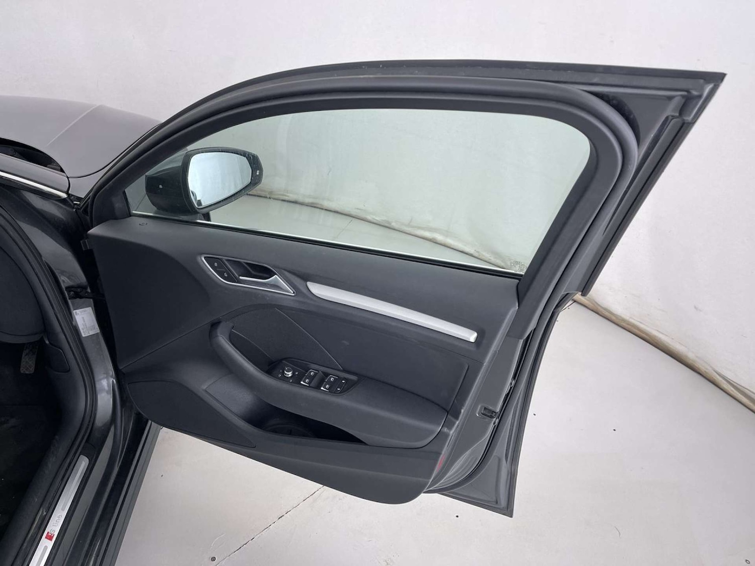 Used Audi A3 2015 for sale - 76509361: Photo 29