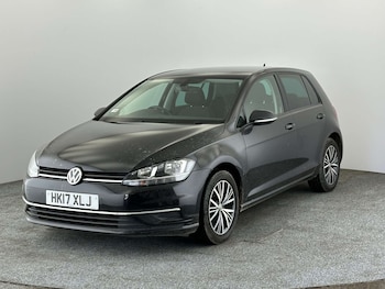 Used Volkswagen Golf 2017 for sale - 78744406: Photo