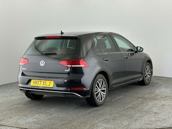 Used Volkswagen Golf 2017 for sale - 78744406: Photo