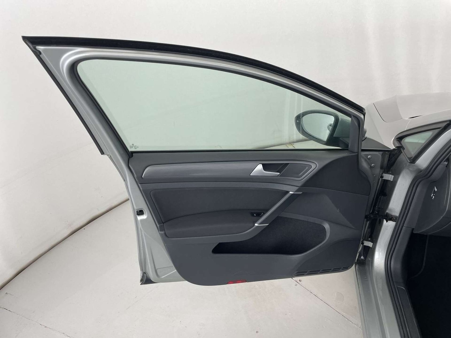 Used Volkswagen Golf 2018 for sale - 77420233: Photo 24