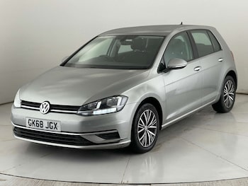 Used Volkswagen Golf 2018 for sale - 77420233: Photo