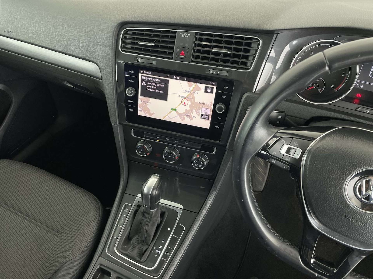 Used Volkswagen Golf 2018 for sale - 77420233: Photo 43