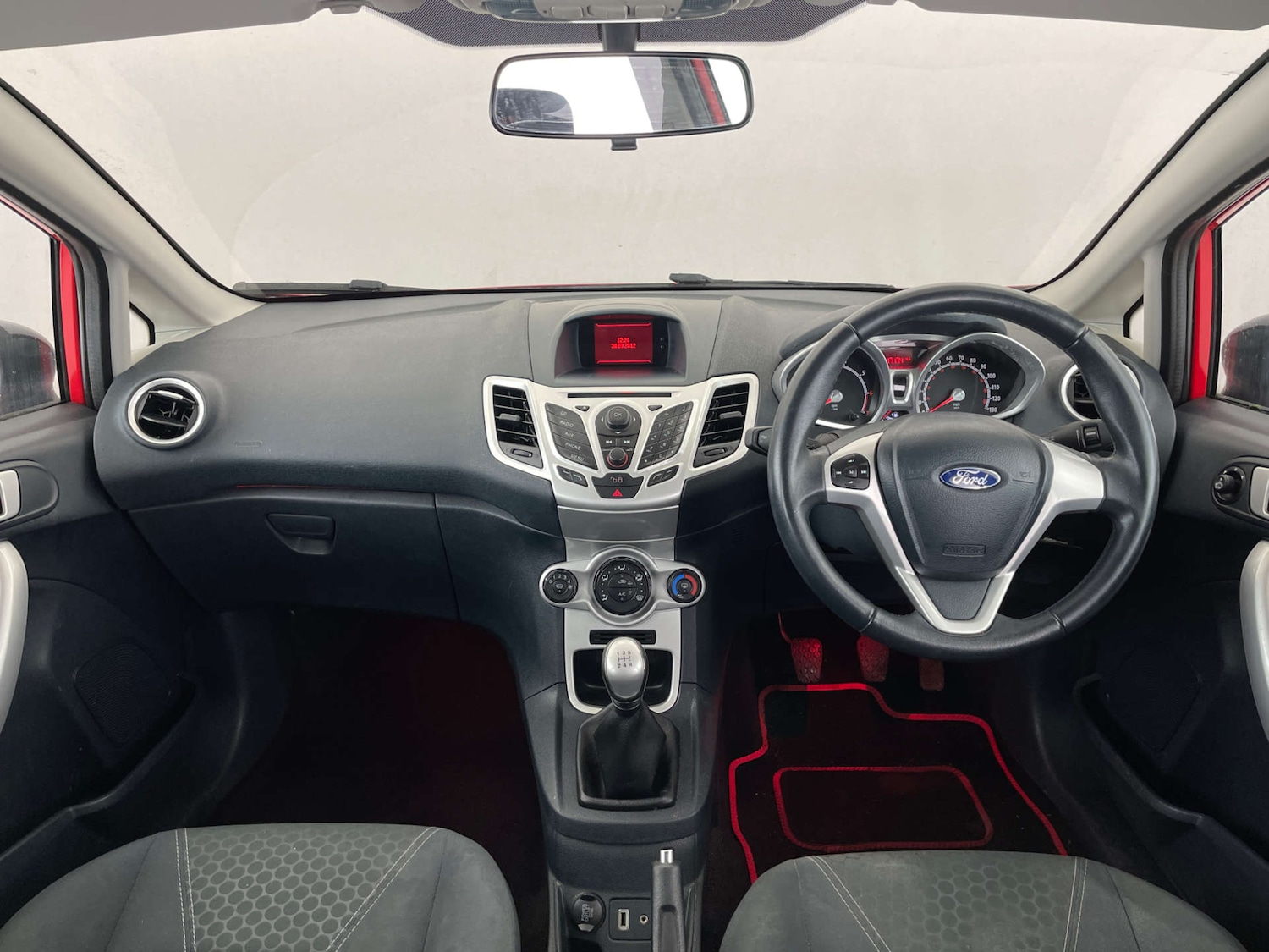 Used Ford Fiesta 2012 for sale - 77477830: Photo 11