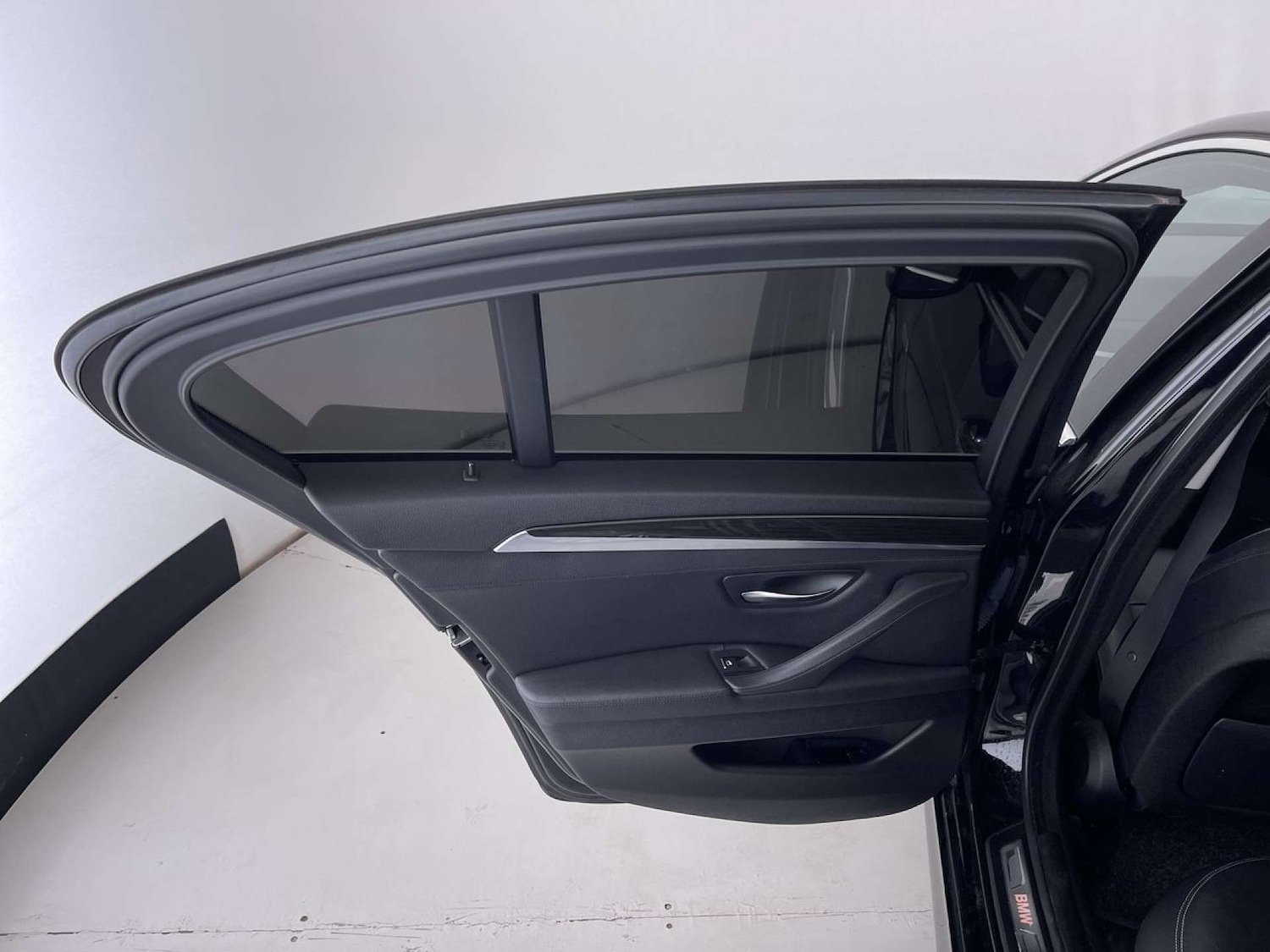 Used BMW 5 Series 2015 for sale - 76340730: Photo 28