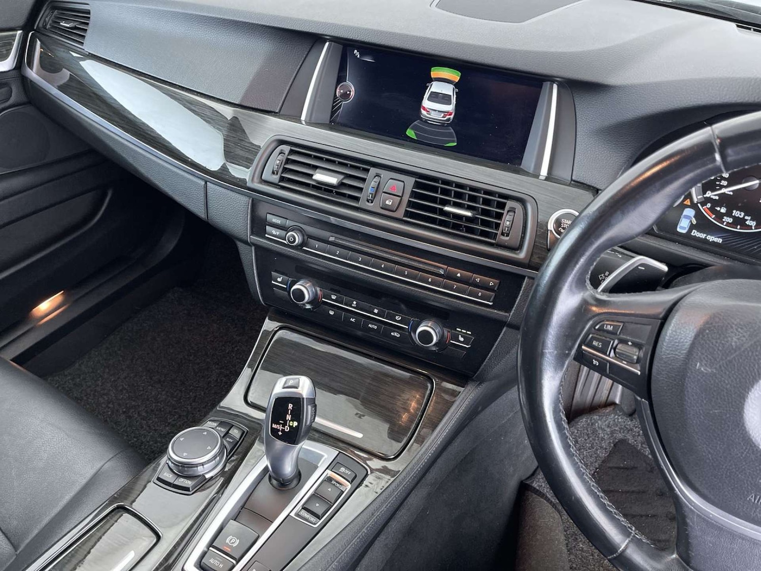 Used BMW 5 Series 2015 for sale - 76340730: Photo 46