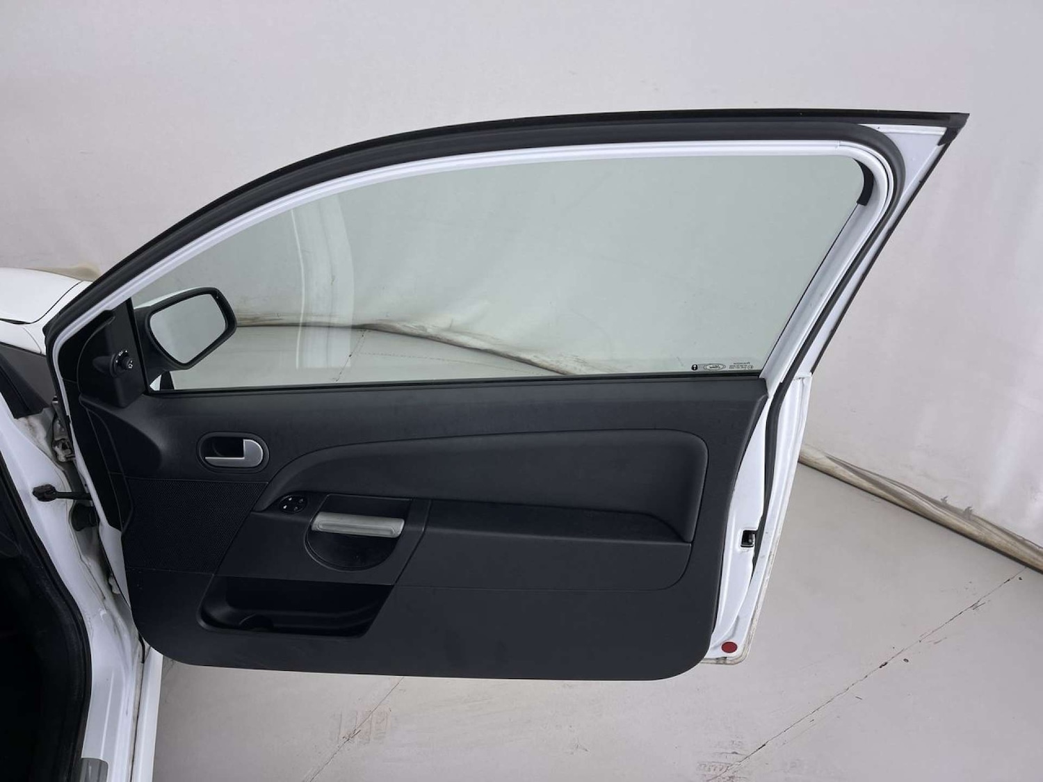 Used Ford Fiesta 2008 for sale - 77357562: Photo 28