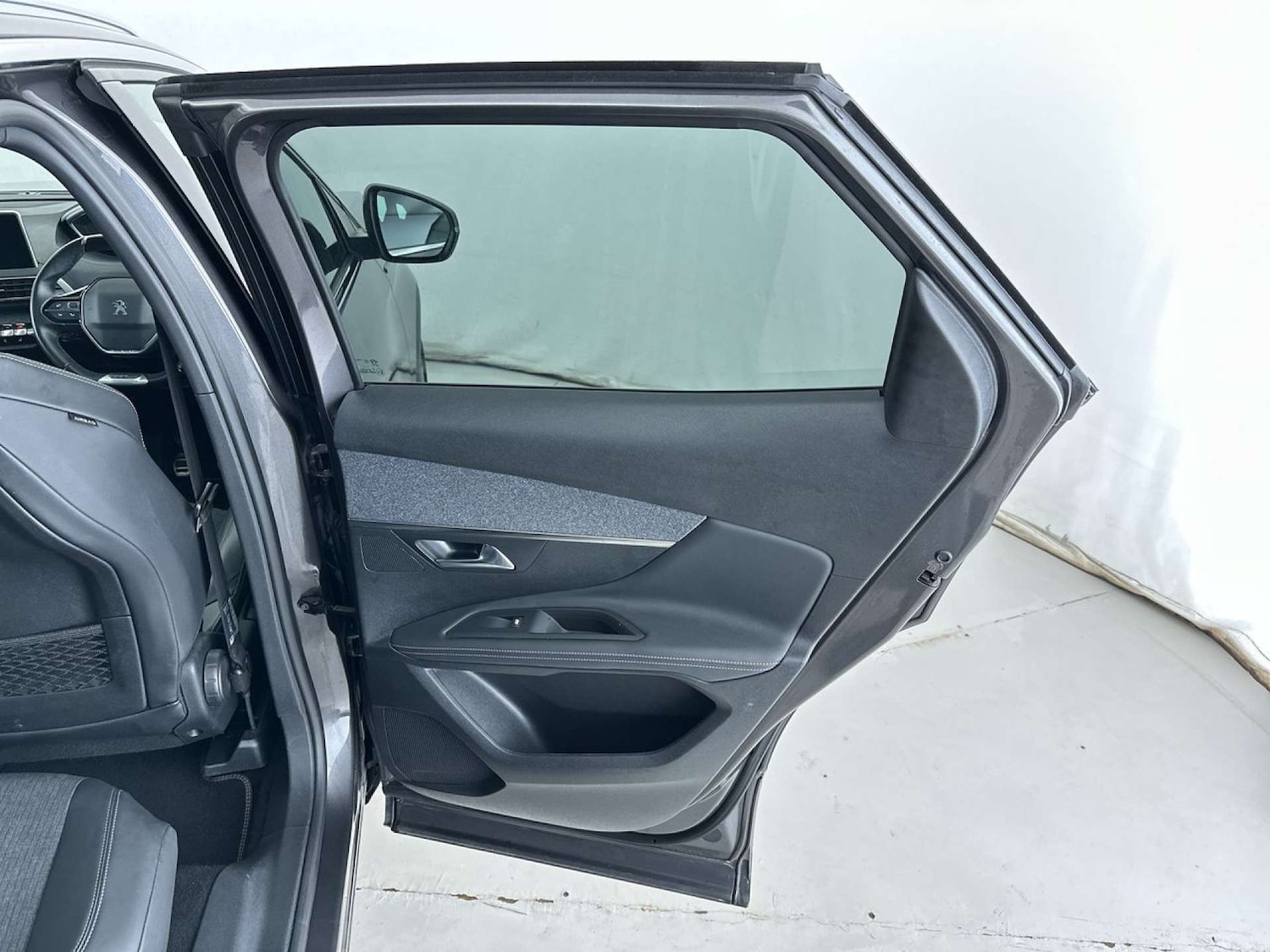 Used Peugeot 3008 2019 for sale - 78031100: Photo 30