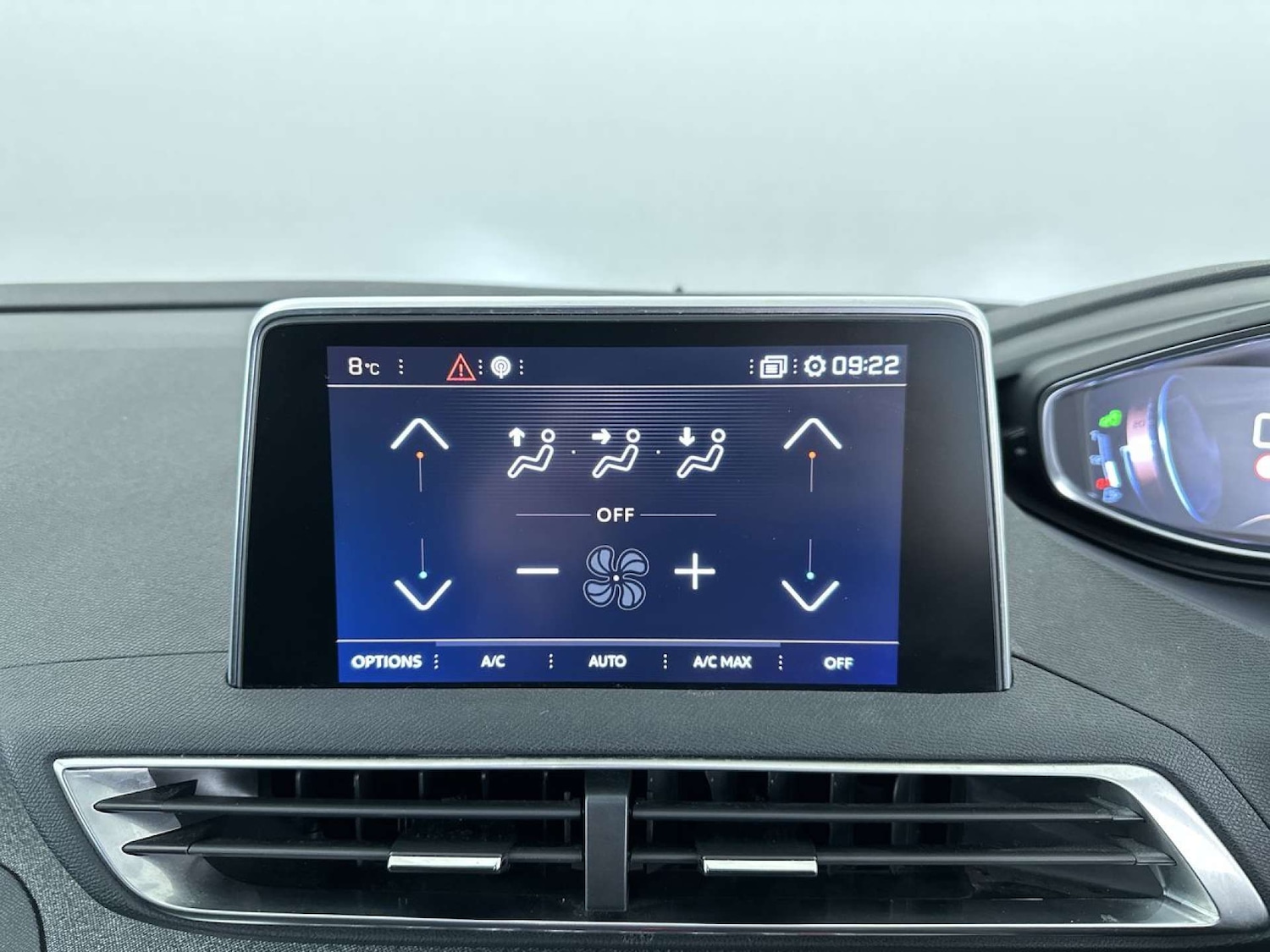 Used Peugeot 3008 2019 for sale - 78031100: Photo 45