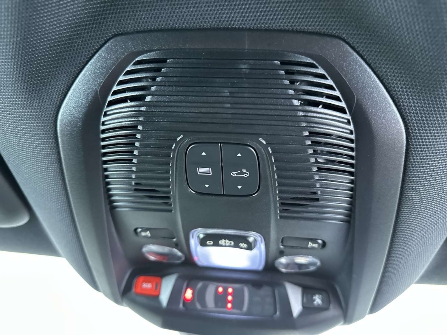 Used Peugeot 3008 2019 for sale - 78031100: Photo 52