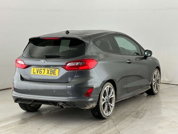 Used Ford Fiesta 2017 for sale - 77963139: Photo