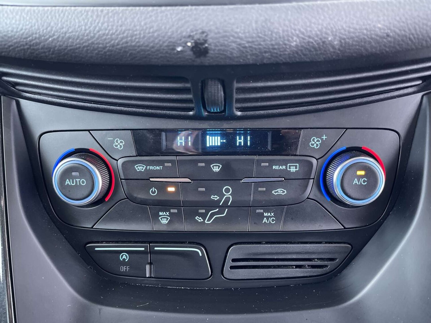 Used Ford Kuga 2018 for sale - 76602065: Photo 45