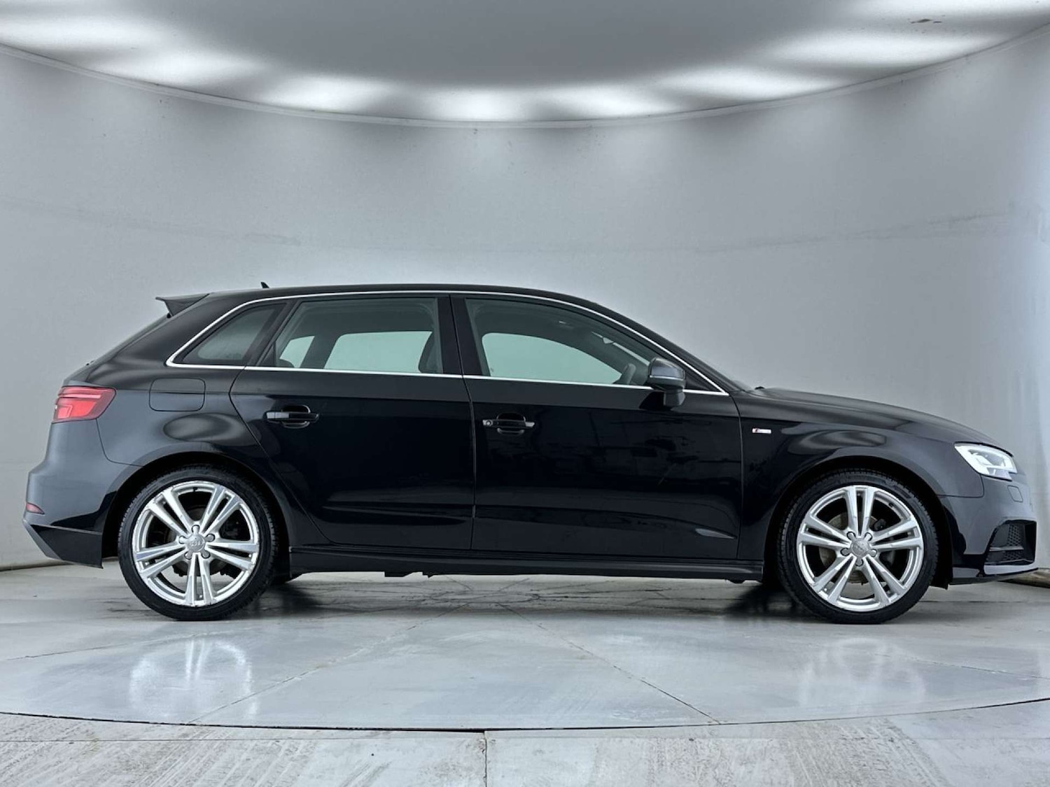 Used Audi A3 2017 for sale - 78218996: Photo 15