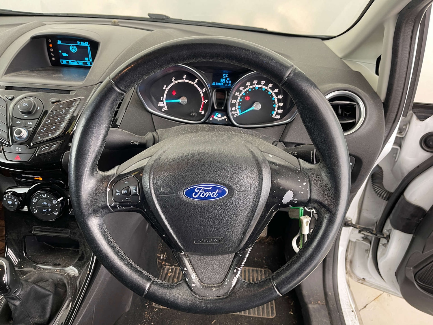 Used Ford Fiesta 2013 for sale - 77547632: Photo 9