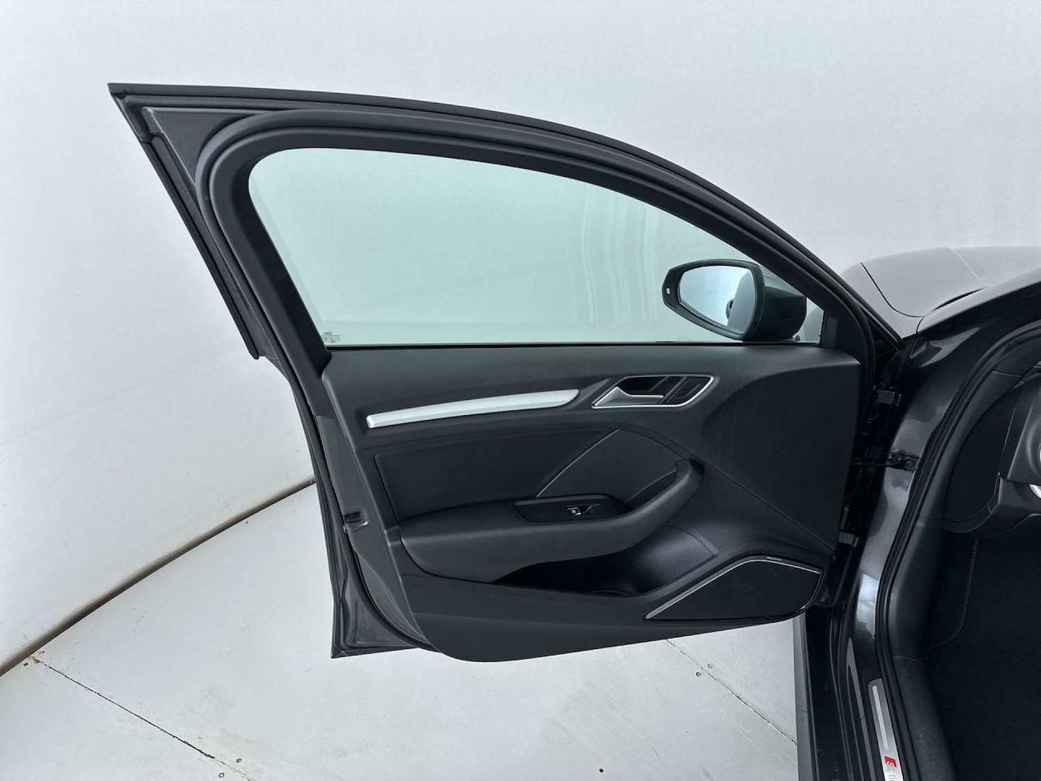 Used Audi A3 2015 for sale - 77541314: Photo 27