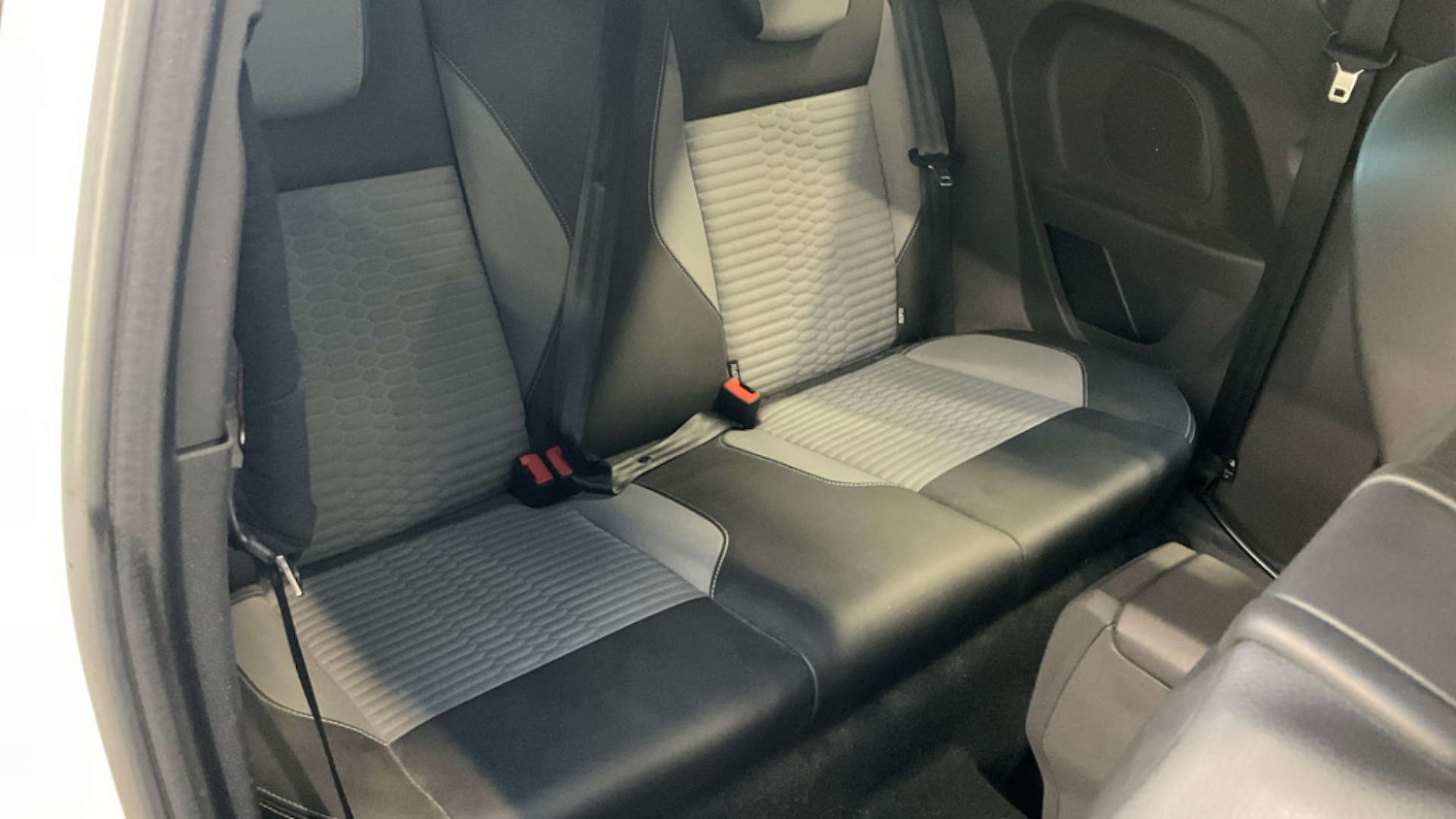 Used Ford Fiesta 2015 for sale - 76719553: Photo 8