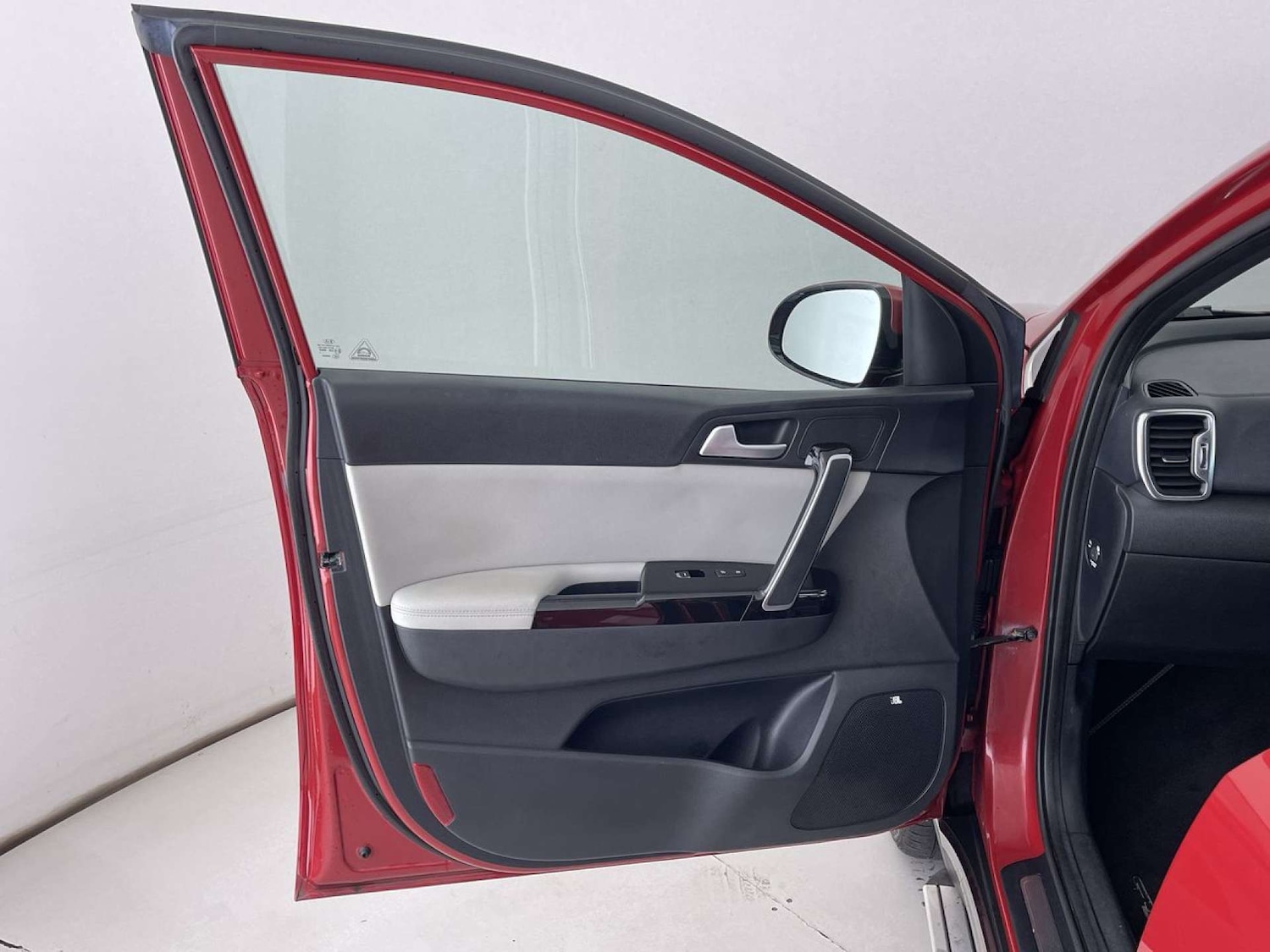 Used Kia Sportage 2017 for sale - 76544316: Photo 28