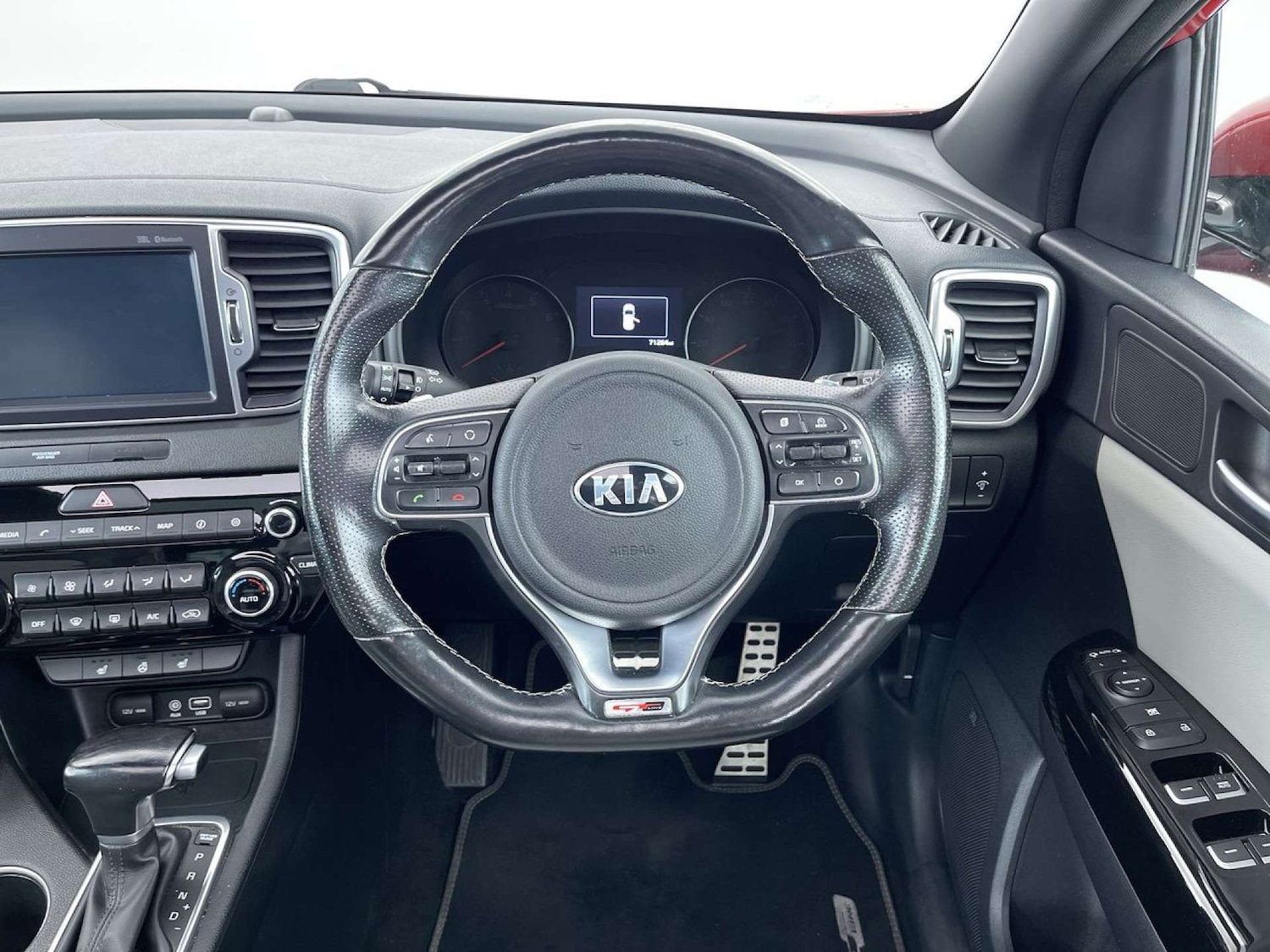 Used Kia Sportage 2017 for sale - 76544316: Photo 37