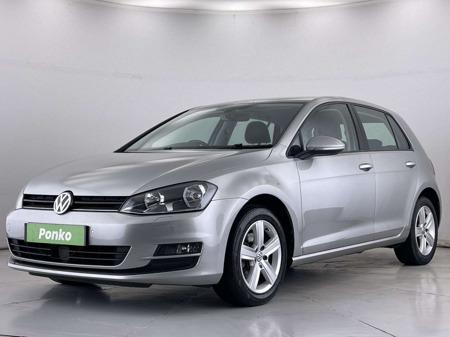 Used Volkswagen Golf 2017 for sale - 76385801: Photo 4