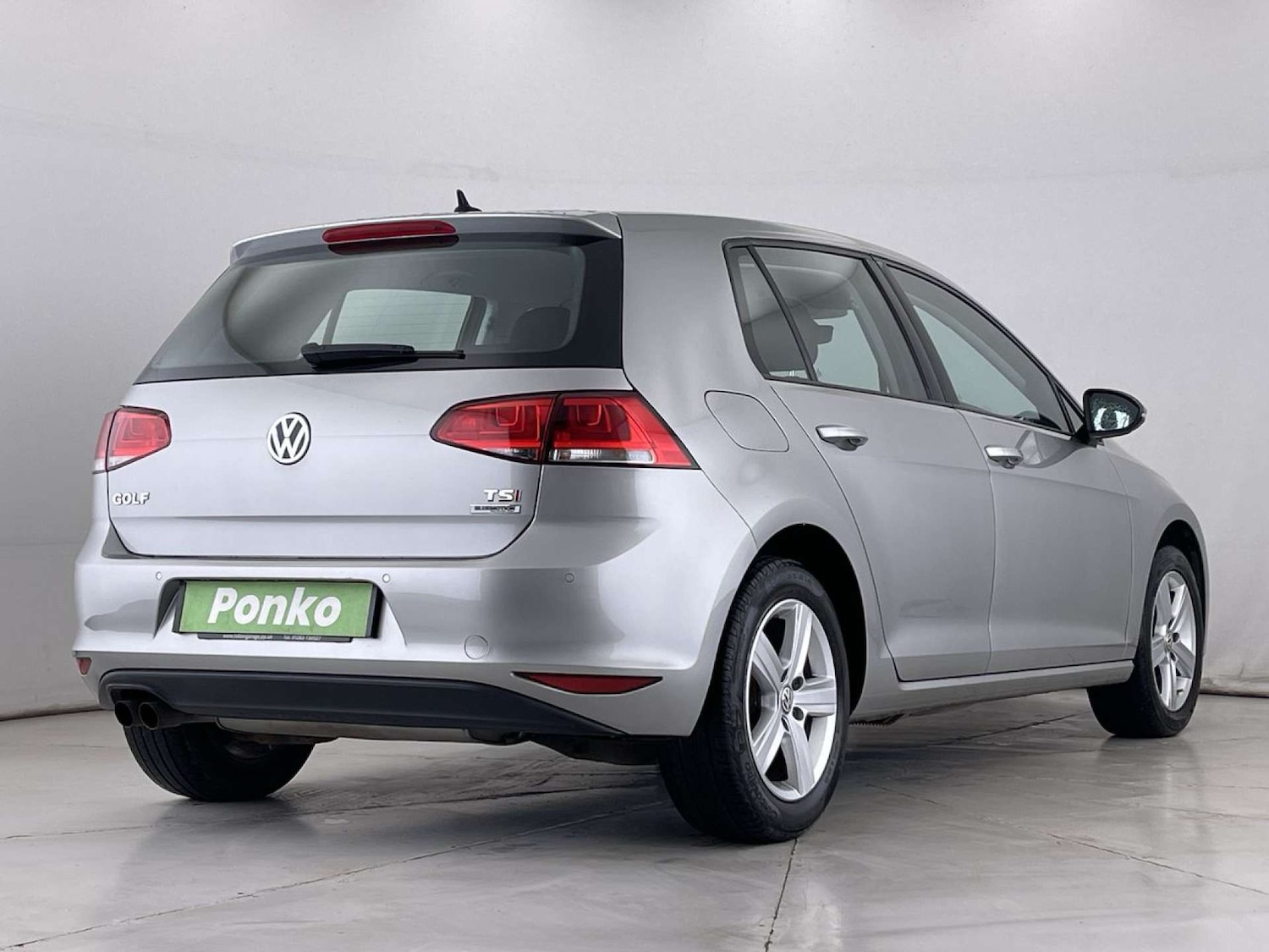 Used Volkswagen Golf 2017 for sale - 76385801: Photo 5